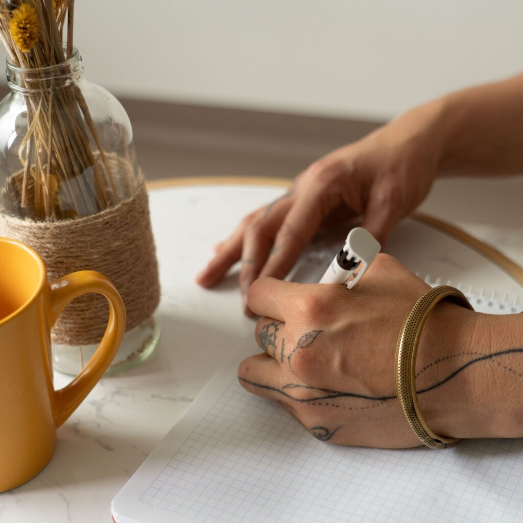 4a. Kontakt 2 1024x1024